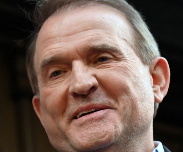 Ukraine's Arrest of Medvedchuk Nets 26 Cars, 55 Homes, Yacht