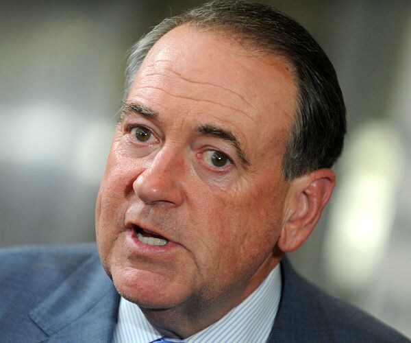 Huckabee: Trump 'Acting More Statesman-Like' Over Putin