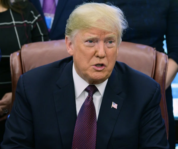 president donald trump in the oval office