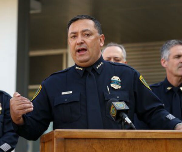 US Mayors Push to Curb Gun Violence, Help Immigrants