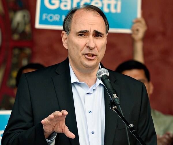 Axelrod: 'Inconceivable' Obama Library Won't Be In Chicago