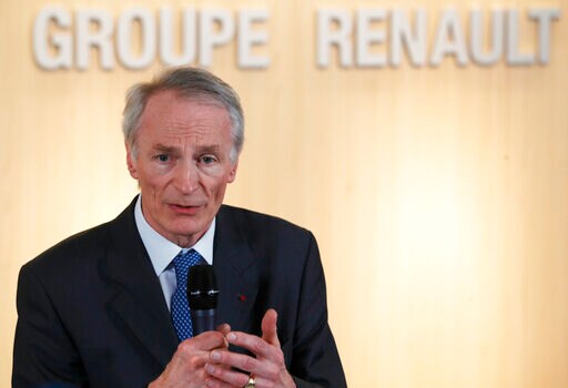 Renault Lowers Forecast amid Sales Slump, Nissan Troubles