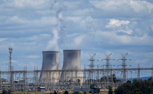 Australia Makes Biggest Carbon Polluters Curb Emissions