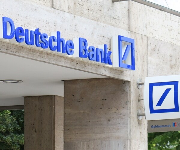 Deutsche Bank Is Said to Plan to Cut U.S. Jobs by Over 10 Percent