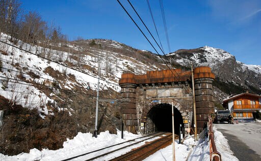 High-speed Tunnel Project Divides Italy's Ruling Populists