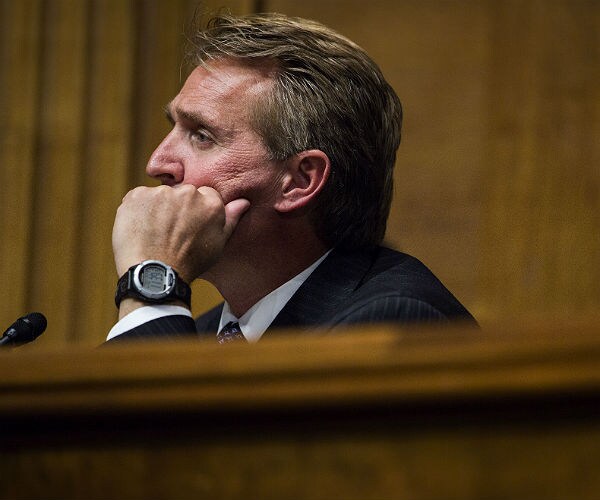 Sen. Jeff Flake: 'Nobody Really Believes' SCOTUS Seat Should Stay Vacant