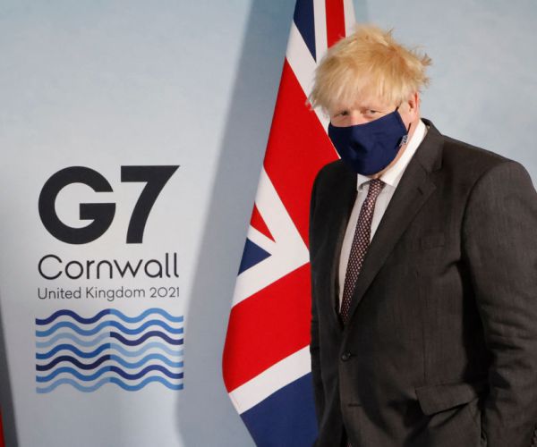 Johnson Threatens to Suspend Brexit Protocol in Row With EU