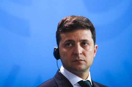 Ukraine High Court Approves President's Early Election Order