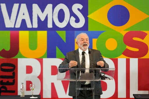 Brazil's Da Silva Says Bolsonaro Taking low Road in Campaign