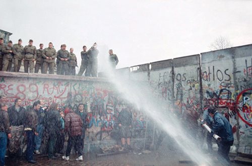 11/11/89 — Spraying Demonstrators in Final Days