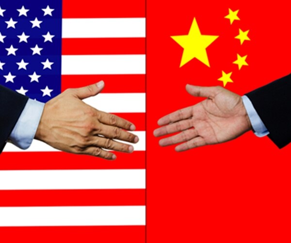 Bloomberg: US Weighing China Currency Pact as Part of Partial Trade Deal