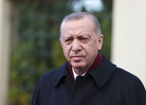Faced with US, EU Sanctions, Erdogan Calls for Dialogue