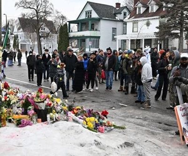 Minn. Must Play Role in Probe of ICE Killing: Gov