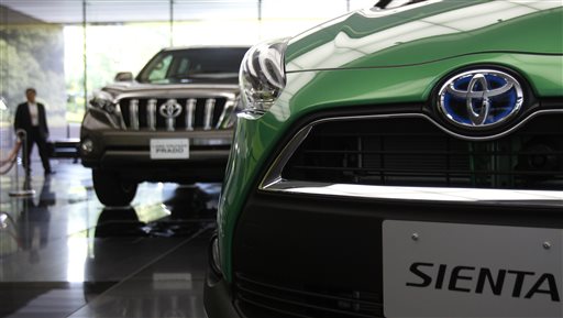 Toyota's Quarterly Profit up 10 Pct on Cheap Yen, Cost Cuts