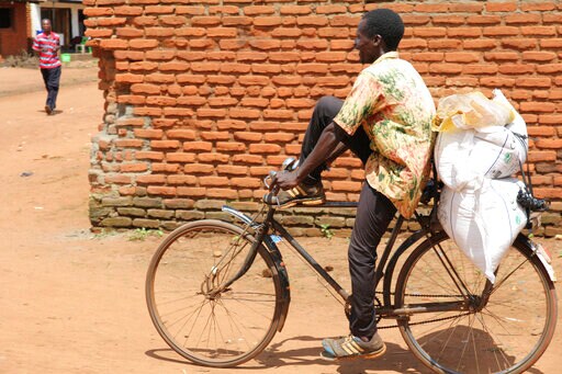 Russia Gives Fertilizer to Malawi, Seeks African Support