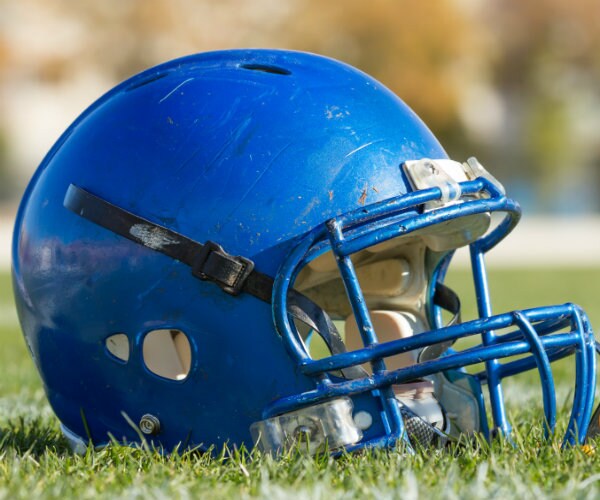 Resuming Play After Football Concussions Varies by Age