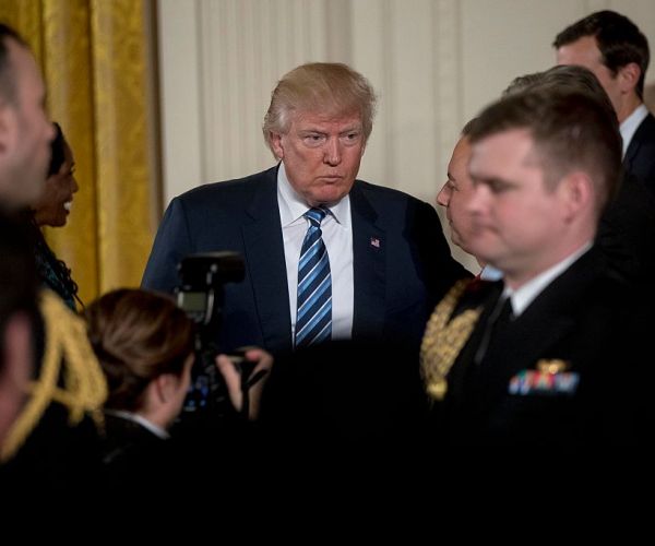 Politico: Trump to Meet With Top Lawmakers Monday