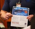 Jobless Claims Fall to 206K as Layoffs Remain Low