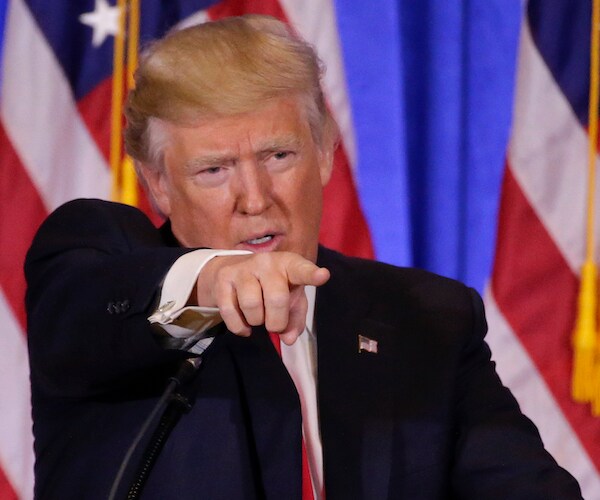 Grassley: Nothing to Suggest Trump Is Under FBI Probe