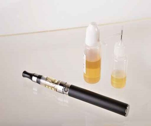 Are E-Cigs to Blame for Teen Tobacco Use Staying Stable?