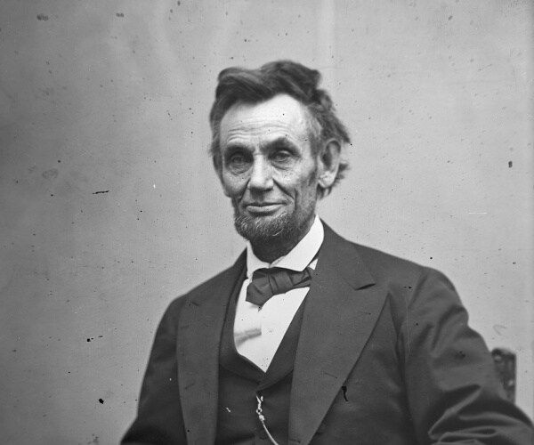 Lincoln Funeral Flag Finds Home at NYC Steakhouse