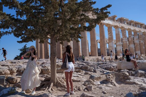 Greece Shuts Acropolis During Hottest Part of Day as Southern Europe Swelters in a Heat Wave