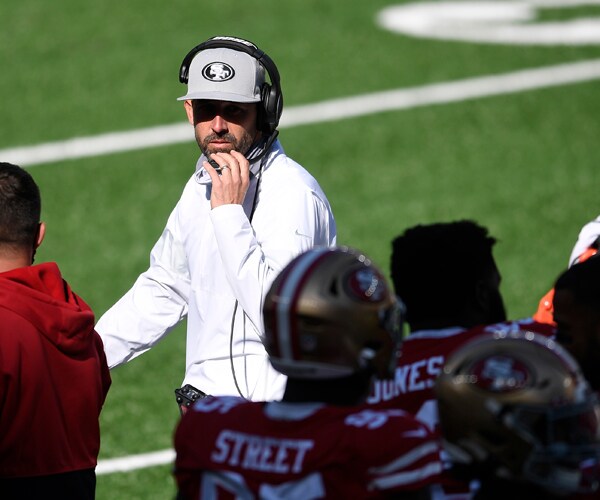 san francisco 49ers head coach kyle shanahan