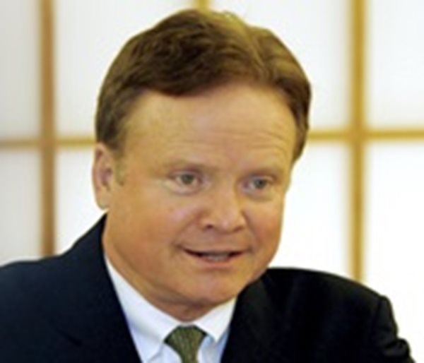 Trump Considering Former Democratic Senator Webb for Defense Secretary