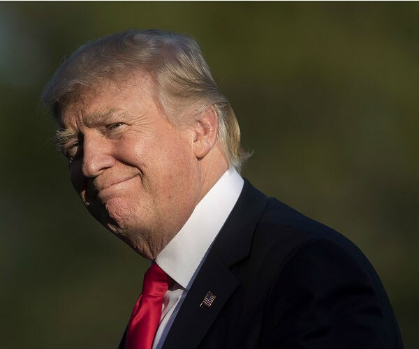 Trump Interviews 4 Candidates to Post of FBI Director