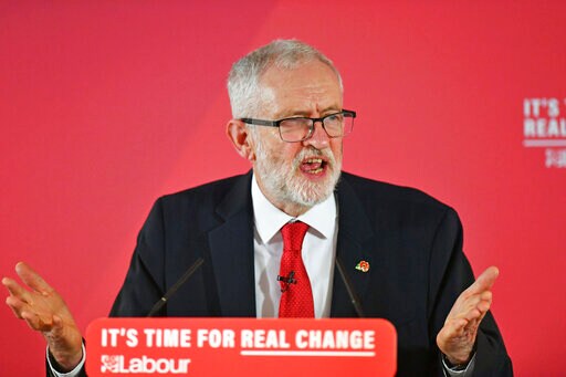 UK Ex-Labour Lawmaker Tells Voters Corbyn Unfit to Lead