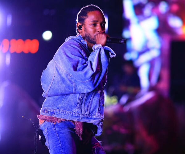 Kendrick Lamar Gets Pulitzer Award for Music, First Non-Jazz Prize