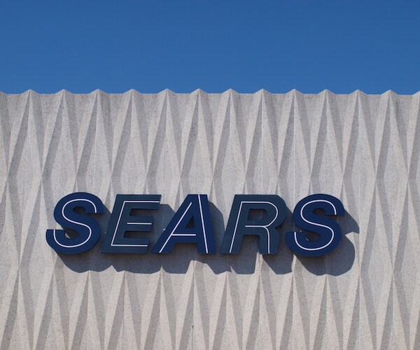 Hedge Fund Owned by Sears CEO Offers to Buy Kenmore Brand for 400M