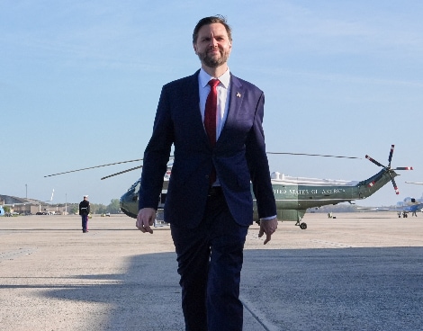 Trump: 'No Backup Plan' Needed as Iran Talks Shift to Pakistan