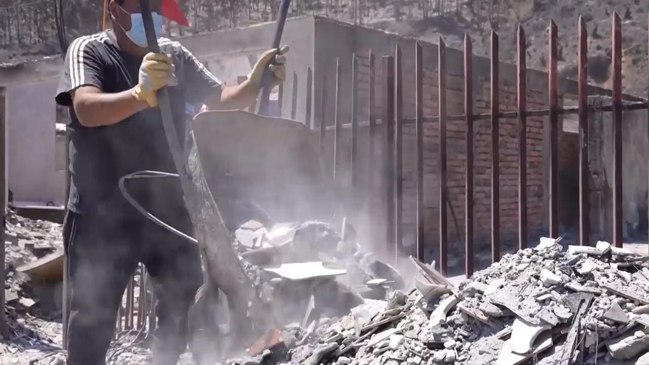 Firefighters Face Attacks, Drones and Arsonists While Battling Deadly Blazes in Chile