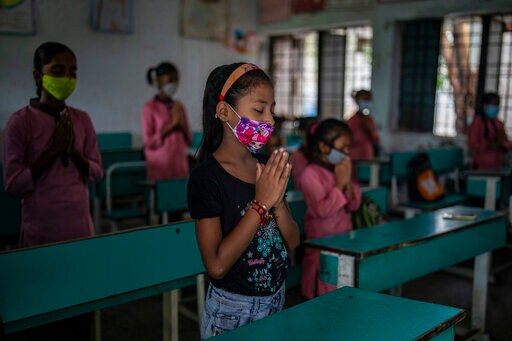 India Schools Cautiously Reopen Even as COVID Warnings Grow