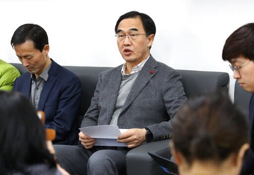 Head of Popular Girl Band Leads N. Korean Team to S. Korea