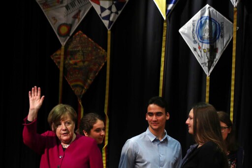 Macedonian Lawmakers Set to Vote to Change Country's Name