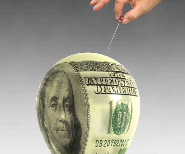 Jack Bogle: Stocks Are Expensive, Tax Cuts a 'Great Big Mirage'