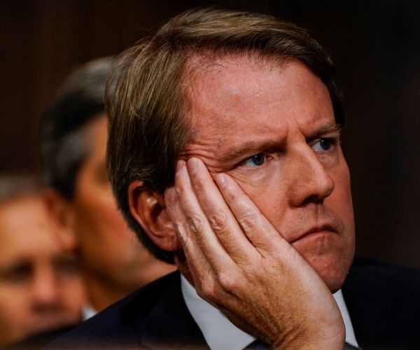 Trump Expected to Tell McGahn Not to Attend House Hearing