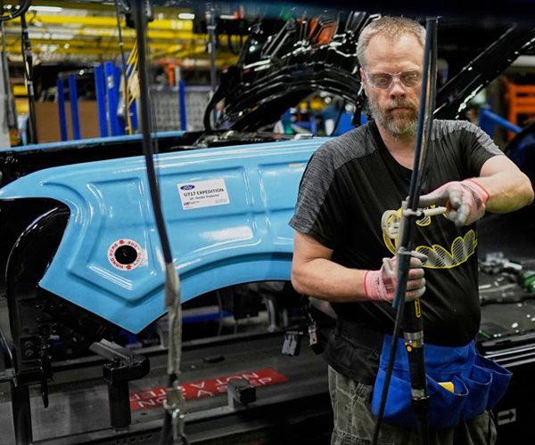 Ford to Invest $2B in Kentucky Plant to Produce EVs