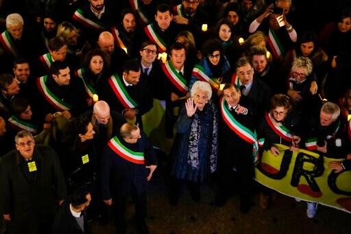 Thousands Rally around Holocaust Survivor in Milan
