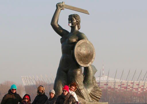 Schools Closed, Free Buses in Southern Poland amid Smog