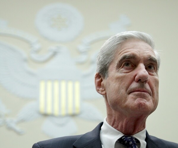 robert mueller arrives at rayburn house office building