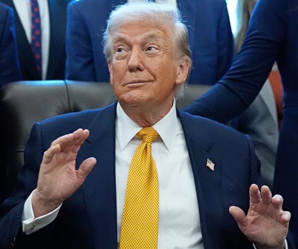 Trump: I Have No Plan to Fire Powell