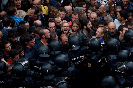 Spanish Government Warns of Security Takeover in Catalonia