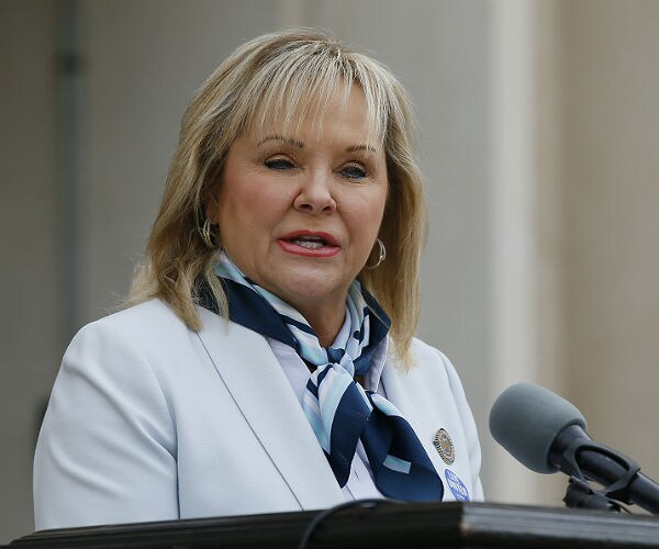 Gov. Fallin Vetoes Budget Bill With Shortfall