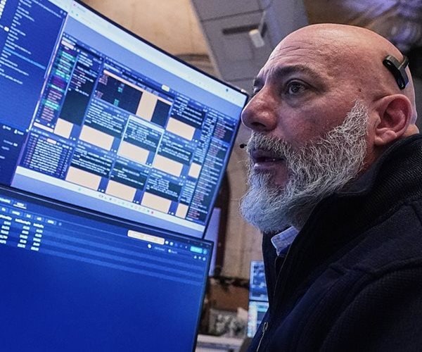  Stocks Rise as Gold Hits Another Record