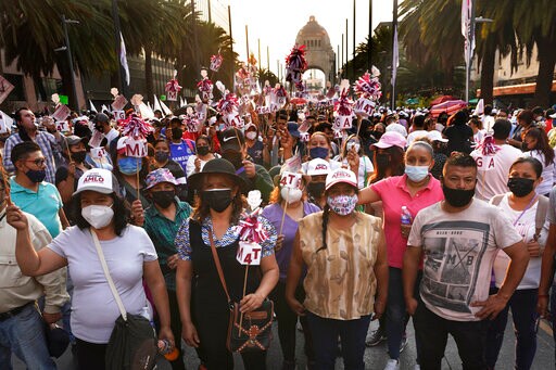 Mexico High Court OKs Preference for State Power Plants