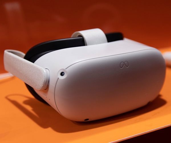 Meta Lowers Quest Pro VR Headset to $999