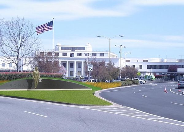 Reagan Statue to Be Unveiled at Washington Airport Named for Him